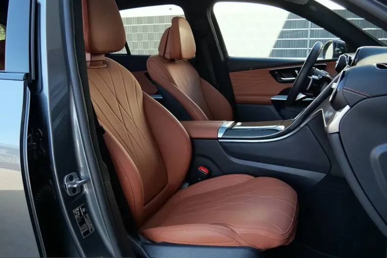 Mercedes-Benz GLC 300 (Clasa GLC) din 2023 cu 55.200 km - oferta MER229730 - foto 35