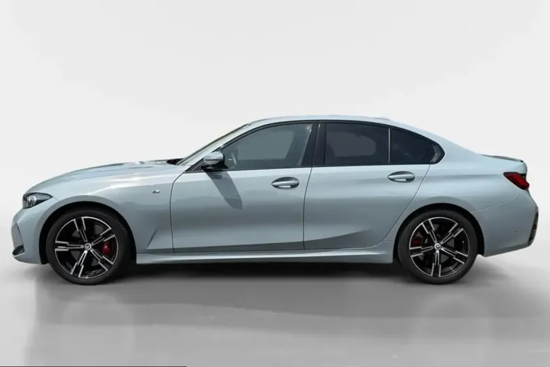 BMW 330 (Seria 3) din 2023 cu 19.200 km - oferta BMW229739 - foto 4