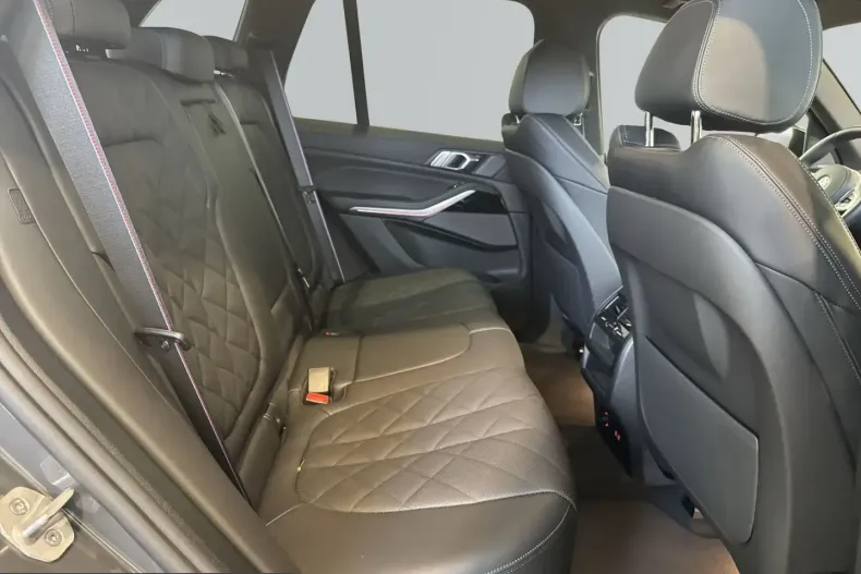 BMW X5 (Seria X) din 2025 cu 15.748 km - oferta BMW229741 - foto 10