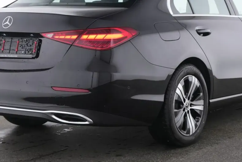 Mercedes-Benz C 220 (Clasa C) din 2025 cu 2.413 km - oferta MER229744 - foto 5