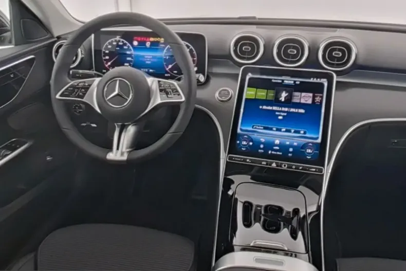 Mercedes-Benz C 220 (Clasa C) din 2025 cu 2.413 km - oferta MER229744 - foto 9