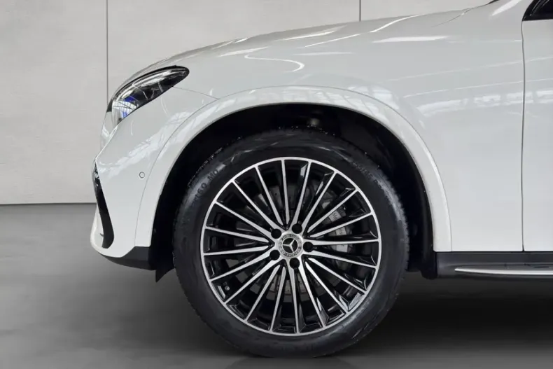 Mercedes-Benz GLC 200 (Clasa GLC) din 2025 cu 19.930 km - oferta MER229753 - foto 19