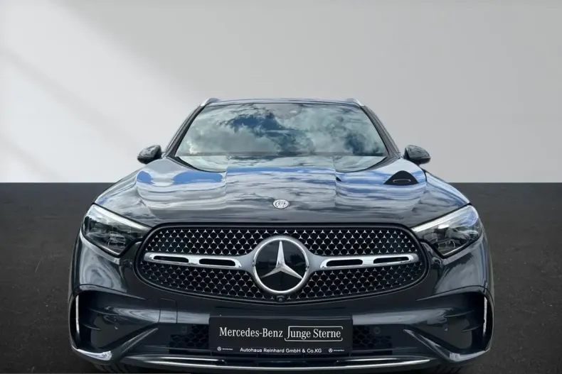 Mercedes-Benz GLC 300 (Clasa GLC) din 2022 cu 10.509 km - oferta MER229755 - foto 3