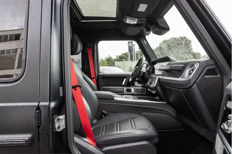 Mercedes-Benz G 450 (Clasa G) din 2025 cu 19.795 km - oferta MER229759 - foto 7
