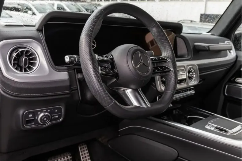 Mercedes-Benz G 450 (Clasa G) din 2025 cu 19.795 km - oferta MER229759 - foto 10