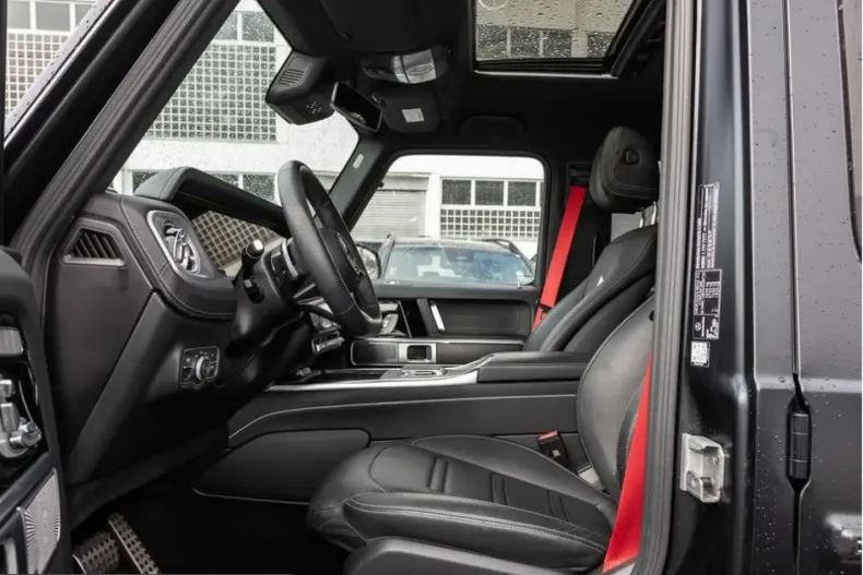 Mercedes-Benz G 450 (Clasa G) din 2025 cu 19.795 km - oferta MER229759 - foto 11