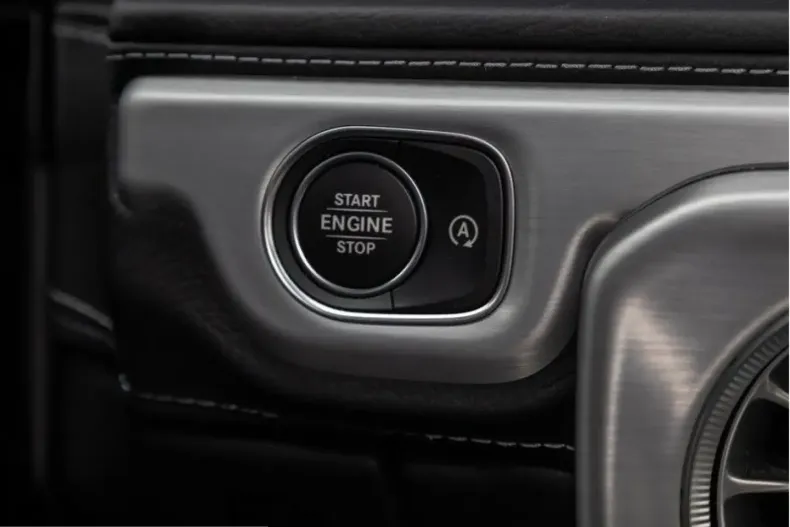 Mercedes-Benz G 450 (Clasa G) din 2025 cu 19.795 km - oferta MER229759 - foto 15