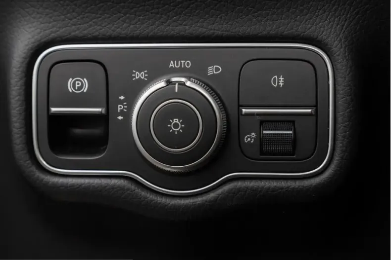 Mercedes-Benz G 450 (Clasa G) din 2025 cu 19.795 km - oferta MER229759 - foto 23