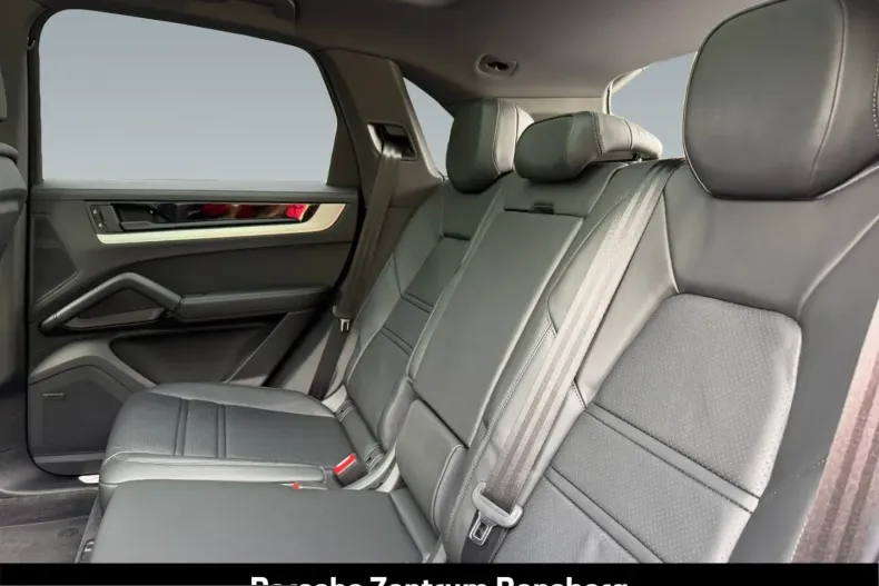 Porsche Cayenne din 2025 cu 12.900 km - oferta POR229769 - foto 19