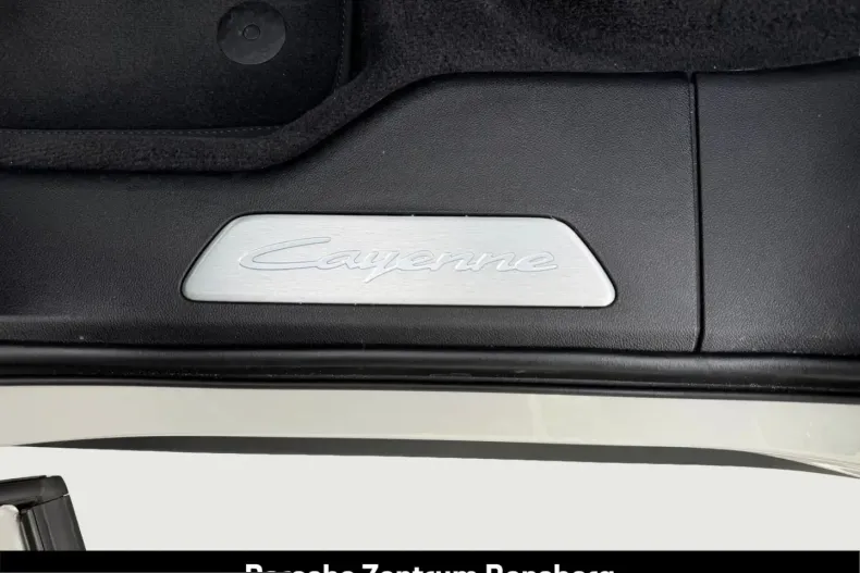 Porsche Cayenne din 2025 cu 12.900 km - oferta POR229769 - foto 26