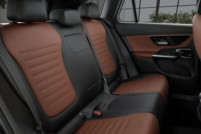 Mercedes-Benz GLC 300 (Clasa GLC) din 2025 cu 8.992 km - oferta MER229772 - foto 9
