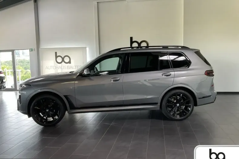 BMW X7 (Seria X) din 2025 cu 14.100 km - oferta BMW229775 - foto 3
