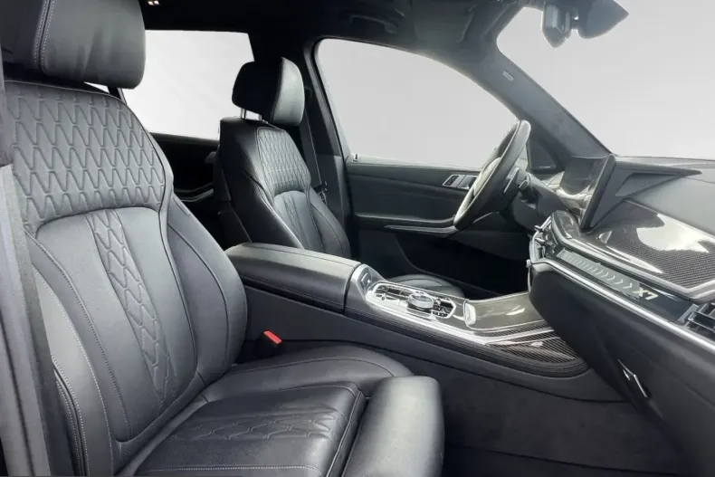 BMW X7 (Seria X) din 2025 cu 25.296 km - oferta BMW229776 - foto 8