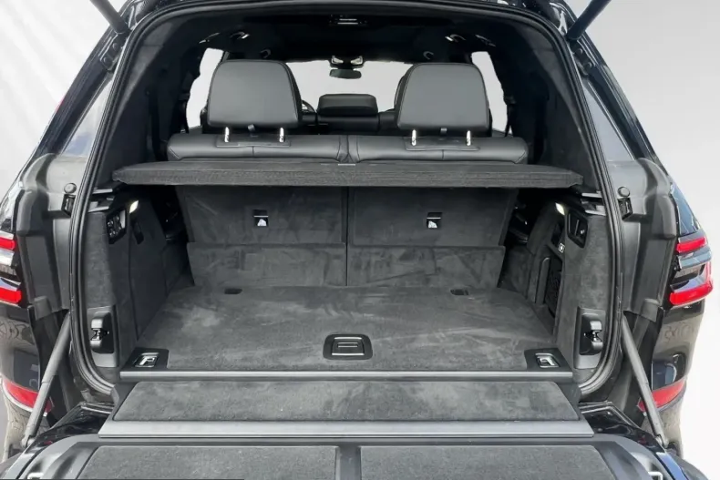 BMW X7 (Seria X) din 2025 cu 25.296 km - oferta BMW229776 - foto 16
