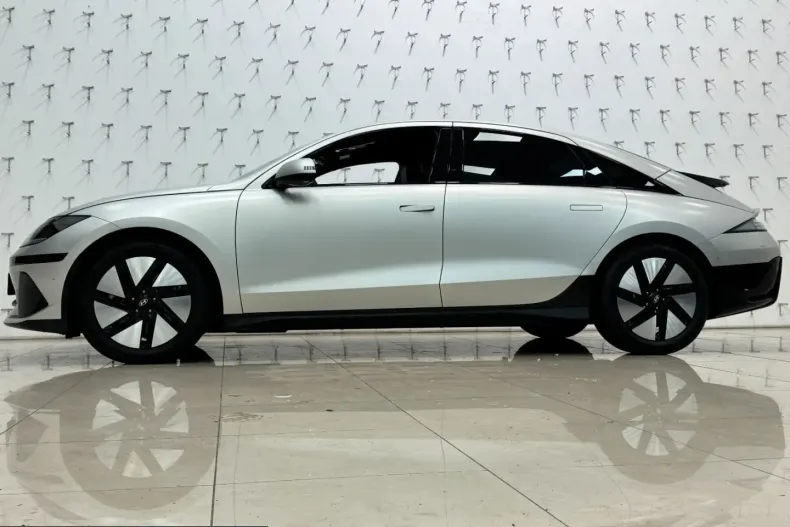Hyundai IONIQ 6 din 2024 cu 30.808 km - oferta HYU229778 - foto 9