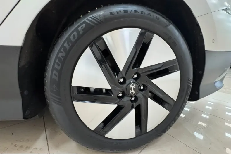 Hyundai IONIQ 6 din 2024 cu 30.808 km - oferta HYU229778 - foto 15