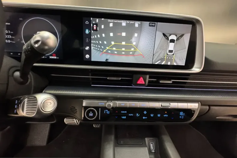 Hyundai IONIQ 6 din 2024 cu 30.808 km - oferta HYU229778 - foto 23