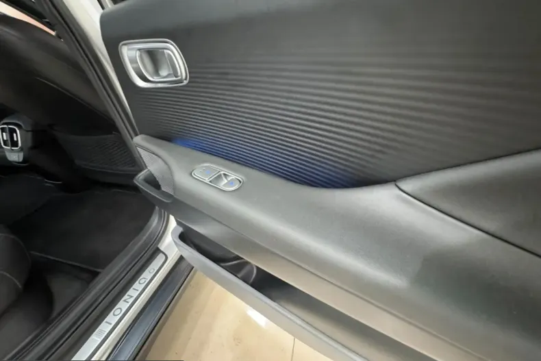 Hyundai IONIQ 6 din 2024 cu 30.808 km - oferta HYU229778 - foto 37