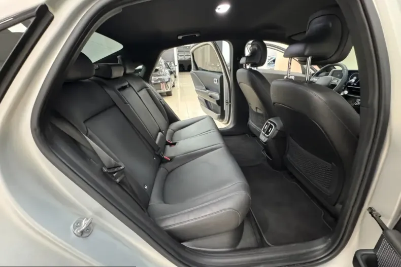 Hyundai IONIQ 6 din 2024 cu 30.808 km - oferta HYU229778 - foto 44