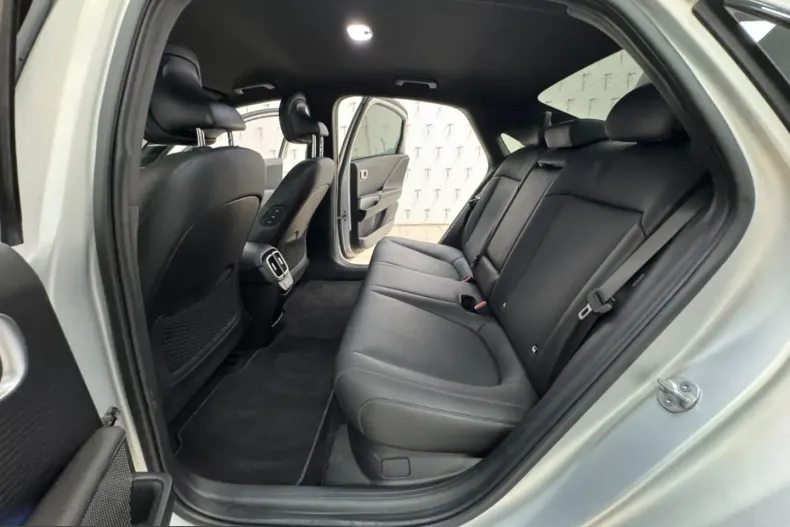 Hyundai IONIQ 6 din 2024 cu 30.808 km - oferta HYU229778 - foto 47