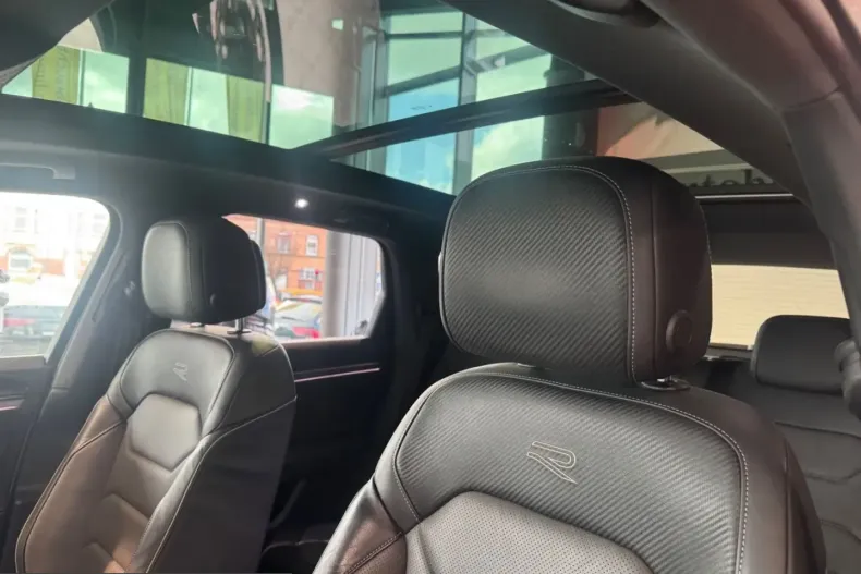 Volkswagen Touareg din 2022 cu 40.591 km - oferta VOL229781 - foto 11