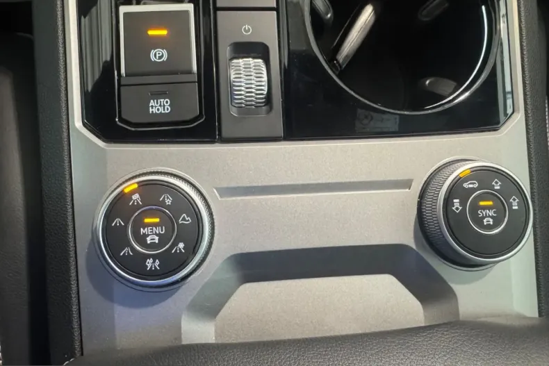 Volkswagen Touareg din 2022 cu 40.591 km - oferta VOL229781 - foto 31