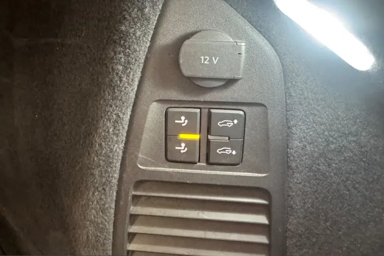 Volkswagen Touareg din 2022 cu 40.591 km - oferta VOL229781 - foto 41