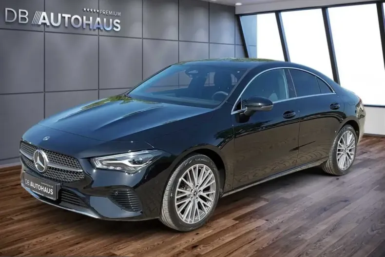Mercedes-Benz CLA 180 (Clasa CLA) din 2024 cu 50.947 km - oferta MER229783 - foto 1