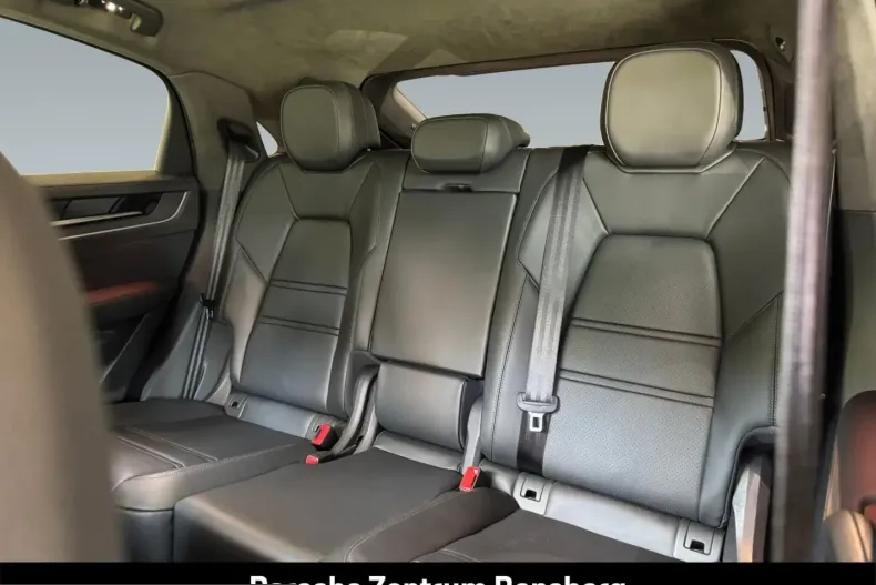 Porsche Cayenne din 2025 cu 25.800 km - oferta POR229788 - foto 24