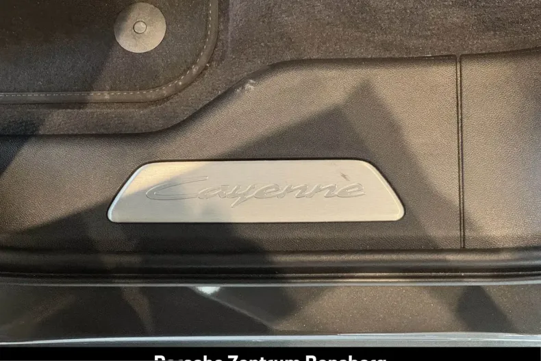 Porsche Cayenne din 2025 cu 25.800 km - oferta POR229788 - foto 27
