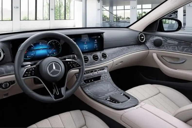 Mercedes-Benz E 300 (Clasa E) din 2022 cu 39.987 km - oferta MER229789 - foto 4