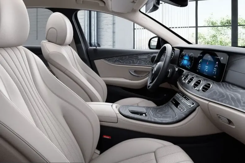 Mercedes-Benz E 300 (Clasa E) din 2022 cu 39.987 km - oferta MER229789 - foto 10