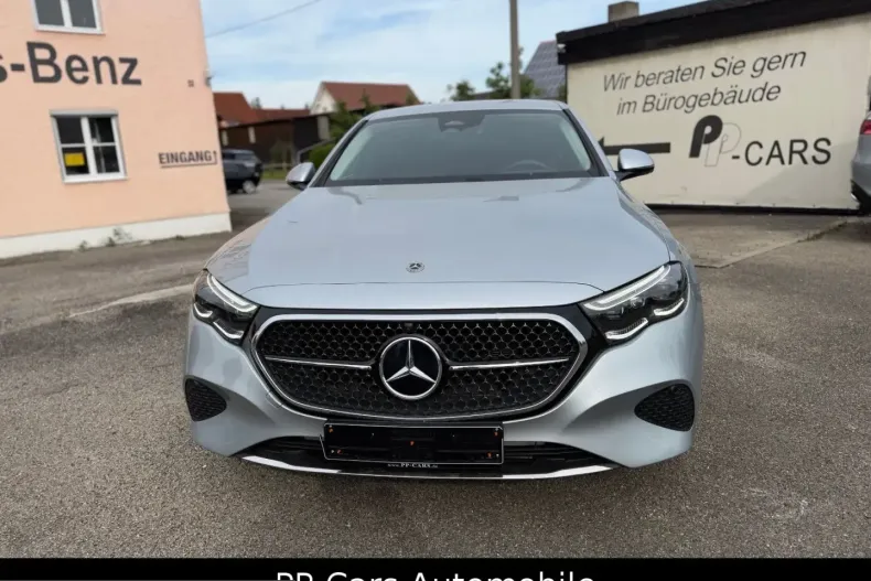 Mercedes-Benz E 200 (Clasa E) din 2024 cu 28.615 km - oferta MER229790 - foto 8