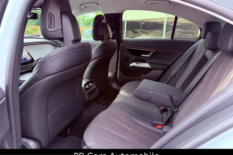 Mercedes-Benz E 200 (Clasa E) din 2024 cu 28.615 km - oferta MER229790 - foto 31