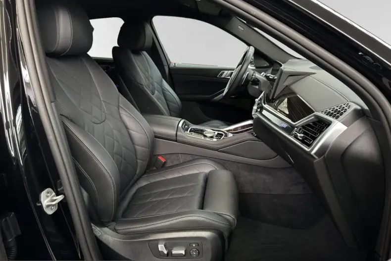 BMW X6 (Seria X) din 2025 cu 7.782 km - oferta BMW229794 - foto 8