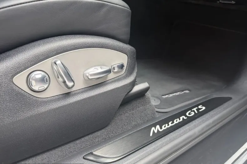 Porsche Macan din 2021 cu 69.574 km - oferta POR229797 - foto 19