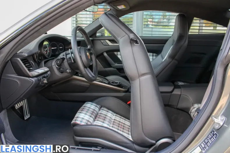 Porsche 992 din 2025 cu 12.300 km - oferta POR229798 - foto 14