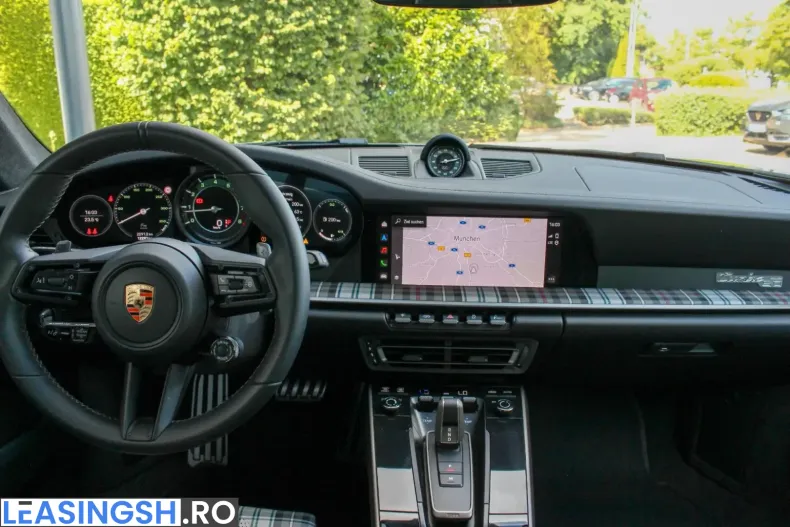Porsche 992 din 2025 cu 12.300 km - oferta POR229798 - foto 23