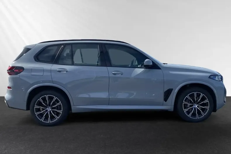 BMW X5 (Seria X) din 2025 cu 12.025 km - oferta BMW229808 - foto 2