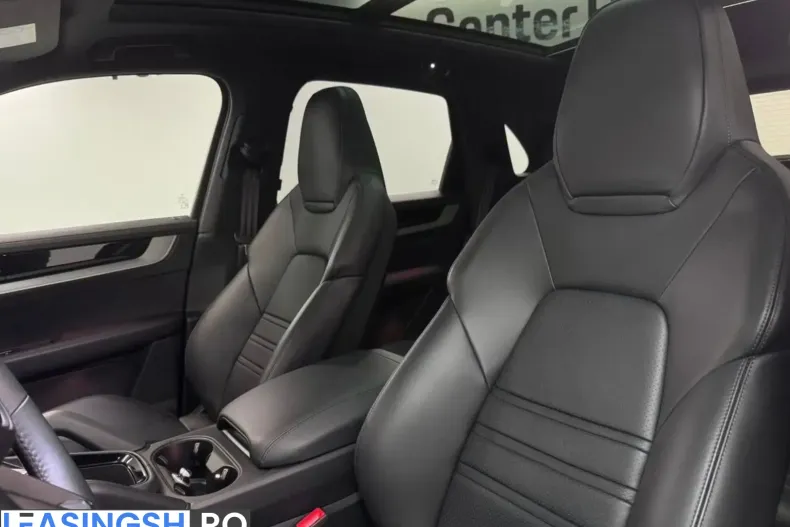 Porsche Cayenne din 2025 cu 8.750 km - oferta POR229817 - foto 10