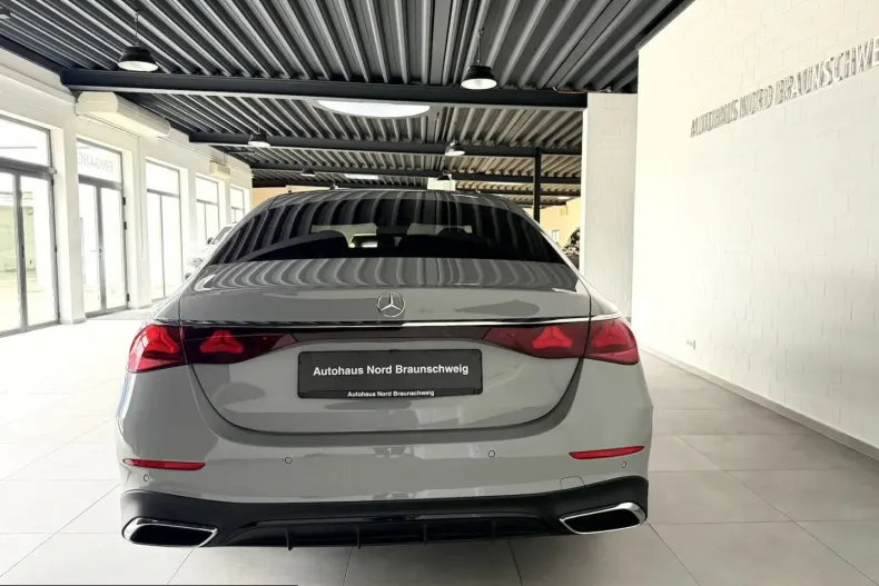 Mercedes-Benz E 220 (Clasa E) din 2024 cu 20.000 km - oferta MER229825 - foto 6