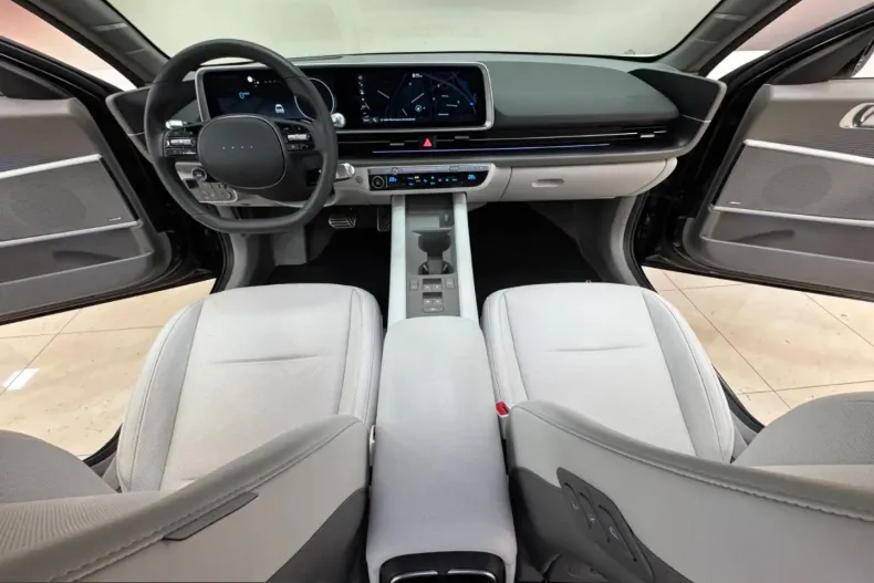Hyundai IONIQ 6 din 2024 cu 15.855 km - oferta HYU229828 - foto 12