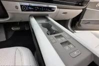 Hyundai IONIQ 6 din 2024 cu 15.855 km - oferta HYU229828 - foto 23