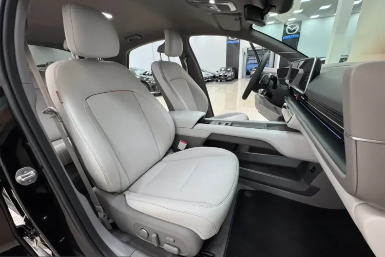 Hyundai IONIQ 6 din 2024 cu 15.855 km - oferta HYU229828 - foto 32