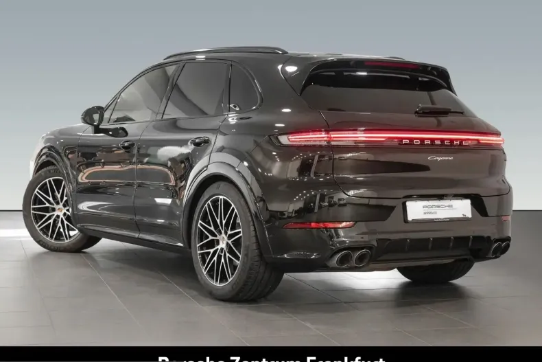 Porsche Cayenne din 2024 cu 38.289 km - oferta POR229843 - foto 2