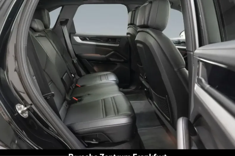 Porsche Cayenne din 2024 cu 38.289 km - oferta POR229843 - foto 9