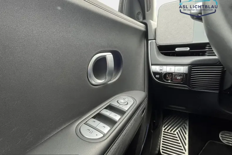 Hyundai IONIQ 5 din 2023 cu 45.747 km - oferta HYU229845 - foto 10