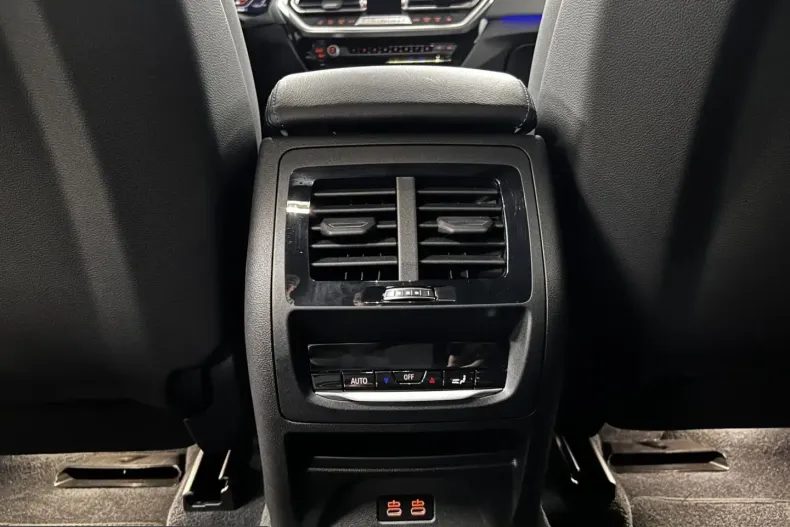 BMW X3 (Seria X) din 2023 cu 8.515 km - oferta BMW229851 - foto 16