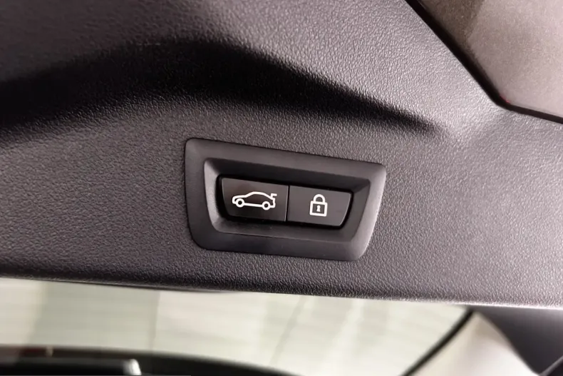 BMW X7 (Seria X) din 2022 cu 64.755 km - oferta BMW229852 - foto 12
