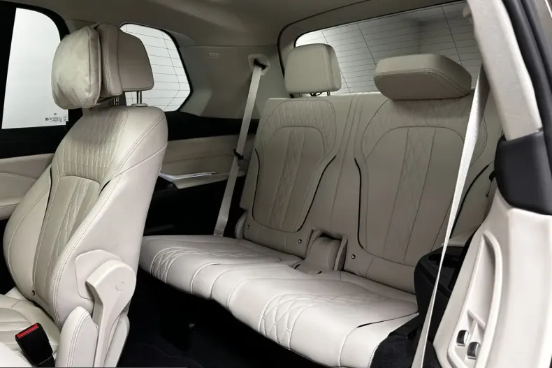 BMW X7 (Seria X) din 2022 cu 64.755 km - oferta BMW229852 - foto 19